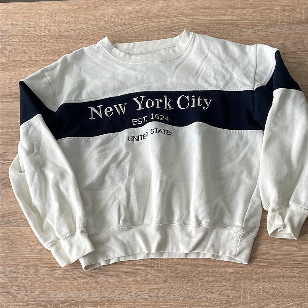 New York City Sweatshirt - White and Black